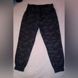 Kyodan Black Camo Joggers Size L